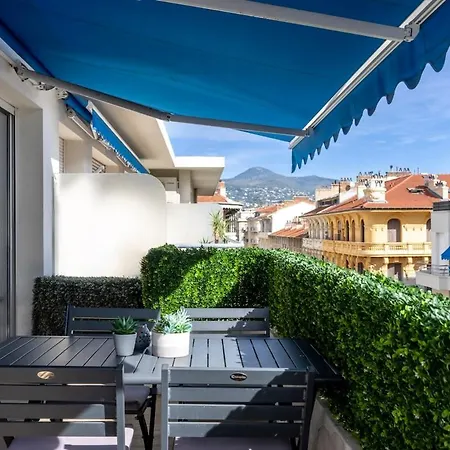 Super Flat In Carre D'or - 1 Minute From The Sea *